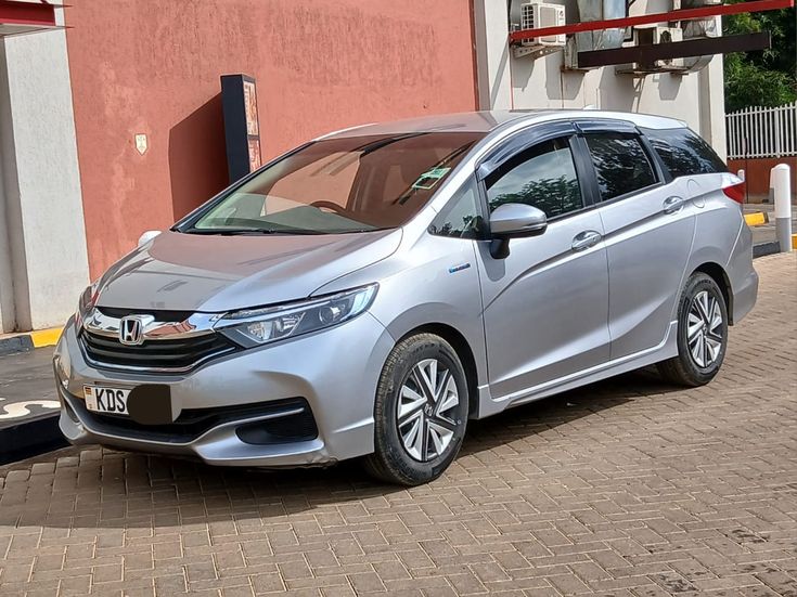 Honda Fit Shuttle Hybrid